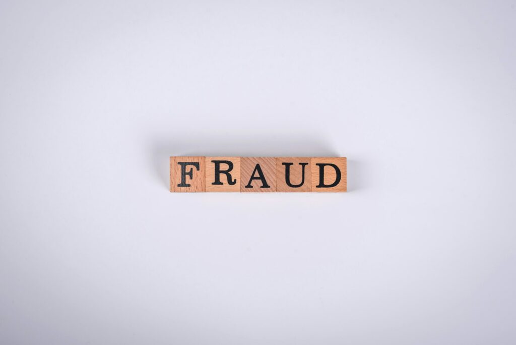 Decoding Deception: A Guide to Fraud and Misrepresentation in Business Litigation - - Denevan Falon Joyce, South Dakota